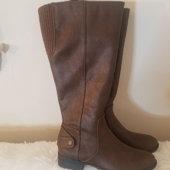 Brown boots - Picture 4 of 4